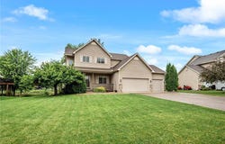 2403 Meadow Drive, Buffalo, MN 55313