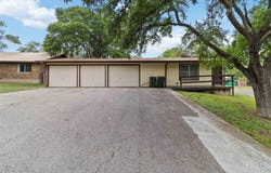 1402 Brown ST, San Marcos, TX 78666