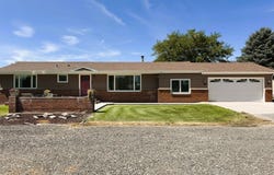 408 N Fremont Ave, Fleming, CO 80728