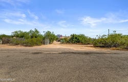 2141 N PLAZA Drive, Apache Junction, AZ 85120