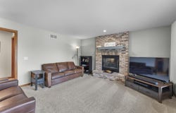 1020 Aldora Lane, Waunakee, WI 53597