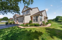4001 Whitehall Lane, Algonquin, IL 60102