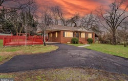 310 N FAIRFAX Boulevard, RANSON, WV 25438