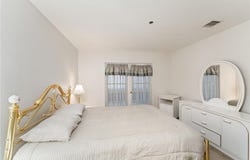2 School Street, Lincoln, RI 02802