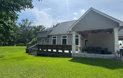 240 Bailey Bluff Dr., Many, LA 71449