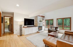 2320 Crystal Way, Crystal Lake, IL 60014
