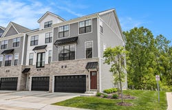 2990 Stoke Way, Ann Arbor, MI 48105
