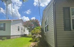 707 N West Street, Mendenhall, MS 39114