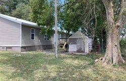 23731 Farm Road 2000, Aurora, MO 65605