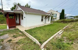 200 Arbutus Ave, Kingsport, TN 37660