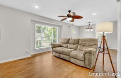 932 Kentfield Street SW, Wyoming, MI 49509