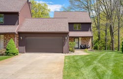 1819 Wedgefield, Jackson, MI 49201