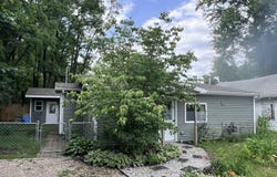 1294 E Newell Street, White Cloud, MI 49349