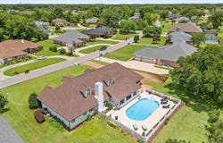 5624 Firestone Dr, Pace, FL 32571