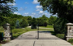 6583 Bridlewood Ct, Lake Geneva, WI 53147