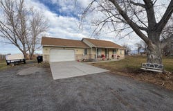 231 E NORTH St, Grantsville, UT 84029