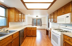 734 WILDFLOWER ST, Salem, OR 97301