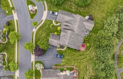 8 PARKSIDE DRIVE, ELVERSON, PA 19520