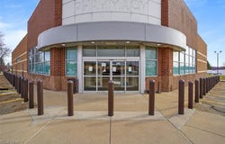 7800 Cleveland, North Canton, OH 44702