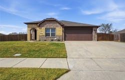 543 Johnson Drive, Lavon, TX 75166