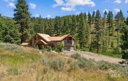 2326 Private Rd, Cambridge, ID 83610