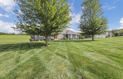 121 Linnridge Drive, Heath, OH 43056