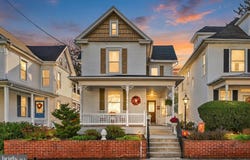 233 S SPRUCE Street, LITITZ, PA 17543