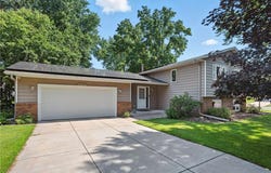 4313 Bear Path Trail, Eagan, MN 55122
