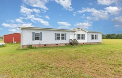478 Tyehimba Lane, Raeford, NC 28376