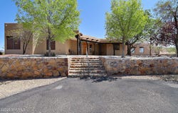 5635 Charles Russell Road, Las Cruces, NM 88011
