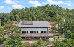 1015 County Road 142, Eureka Springs, AR 72632
