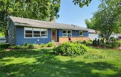 909 E Woodland Avenue, Barron, WI 54812