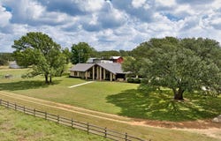 325 County Rd 389, Fredonia, TX 76842
