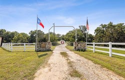 1579 County Road 2008, Glen Rose, TX 76043