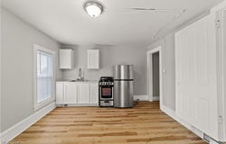579 Broadway Avenue, Bedford, OH 44146
