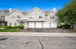 Elgin, IL 60123