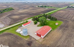 2480 Palm Ave, Garner, IA 50438