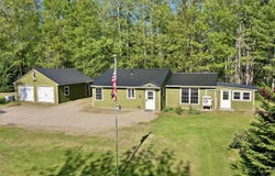 3 Reeds Lane, Belfast, ME 04915