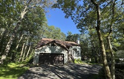 115 Willow Drive, Lords Valley, PA 18428