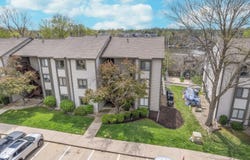 8140 Shorewalk Drive, Indianapolis, IN 46236