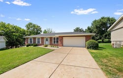 3511 Hidden Stone Court, St Louis, MO 63129