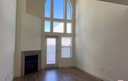 1040 Glendon Ave, Los Angeles, CA 90024