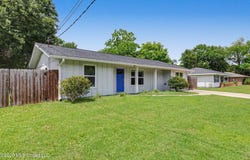 152 Lafayette Circle, Ocean Springs, MS 39564
