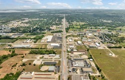 222 N Millheisler Rd, El Dorado, KS 67042