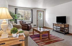 3044 SW Meadow Lane, Redmond, OR 97756