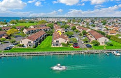 1 Anchorage Way, Freeport, NY 11520