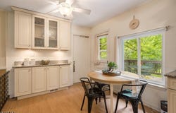 43 Chaucer Dr, Berkeley Heights Twp., NJ 07922-1808
