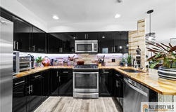 68 Winthrop Road, Monroe, NJ 08831