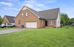 216 Tanbark Drive, Georgetown, KY 40324