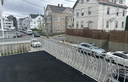 69 Mott St, Fall River, MA 02721